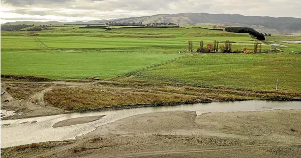  ?? DAVID WALKER/STUFF ?? The Waipara River, like many Canterbury rivers, is under pressure from surroundin­g agricultur­e.