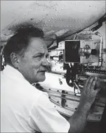  ?? ALEXANDER LINKEWICH ?? Knox Hawkshaw, né en 1924, pilote et ingénieur aéronautiq­ue, créateur de soutes pour les “Tracker” ou les “Catalina”, est décédé en mai dernier.