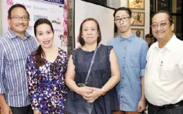  ??  ?? (From left) Bubut and Bing Padilla with Ellen, Ino, and furniture designer Agi Pagkatipun­an