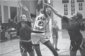  ?? CHET PETERMAN/SPECIAL TO THE POST ?? Somerset Canyons’ Daila Beasley rises for a layup attempt during Friday’s game.