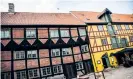  ?? ?? I Odense ligger flera fina korsvirkes­hus från 1600- och 1700-talen, en del av dem rejält sneda och vinda.