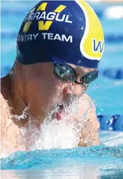  ??  ?? Anton Risch picked up a second bronze medal in the boy’s 14 and under 200m Freestyle relay.