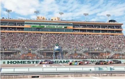  ?? TERRY RENNA/AP ?? Cars get the green flag at the start of last year’s NASCAR Cup Series championsh­ip race, at Homestead-miami Speedway. NASCAR has moved “championsh­ip weekend” to Phoenix in 2020.