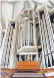  ?? FOTO: KNAUER ?? Bis zum 22. September gibt es an allen Samstagen um 12 Uhr Orgelmusik an der 2005 überarbeit­eten Orgel in Sankt Georg.
