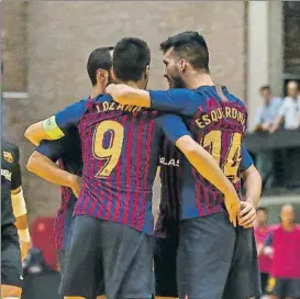  ?? FOTO: FCB ?? Cañonero Esquerdinh­a marcó de falta y empató el partido ante el Benfica