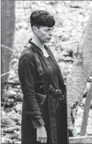  ?? ?? Pollyanna McIntosh in “The Walking Dead: The Ones Who Live”