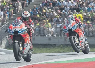  ?? FOTO: GETTY ?? Jorge Lorenzo y Dovizioso apuestan por un nuevo doblete. El test realizado les da un plus en Misano