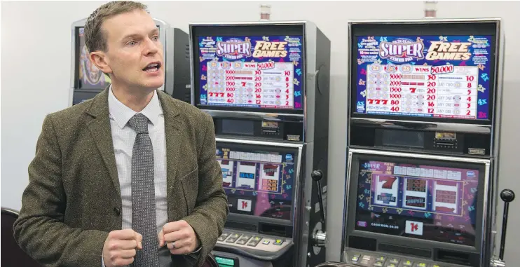  ?? JENELLE SCHNEIDER/PNG FILES ?? Luke Clark, director of the Centre for Gambling Research at UBC, notes that problem gamblers don’t seem to experience the thrill of winning.