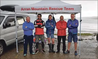  ?? 01_B43ARC01 ?? Finalists and last year’s winners, Arran Mountain Rescue Team.