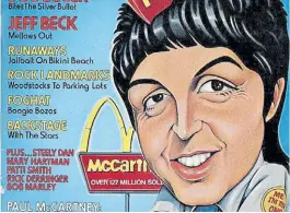  ??  ?? Arcos dorados del pop. McCartney, deconstrui­do en la “Creem”.