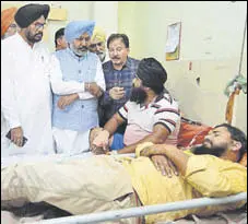  ?? SAMEER SEHGAL/HT ?? Leader of opposition in Punjab Assembly Harpal Singh Cheema during his visit to Guru Nanak Dev Hospital in Amritsar on Saturday.