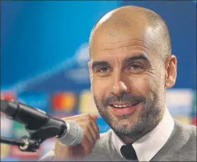  ?? FOTO: GETTY ?? Guardiola sonríe a pesar del partido clave de esta noche ante el Gladbach.