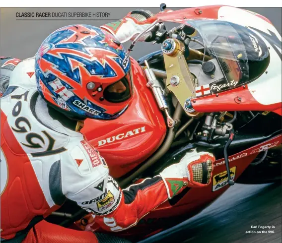  ??  ?? Carl Fogarty in action on the 996.