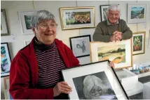  ?? PHOTO: WARWICK SMITH/STUFF ?? Gael and Allen Gamble in their home gallery.