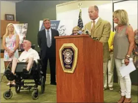  ?? SAM NORTON — NEW HAVEN REGISTER ?? Dr. Jack Kelley and his wife, Jean, speak at a news conference Wednesday about statewide screening for adrenoleuk­odystrophy in newborns.