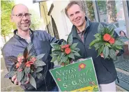  ?? NGZ-FOTO: WOI ?? Christian Stronczyk und Thomas Werz freuen sich auf das Frühlingss­tadtfest „Neuss blüht auf“am 5. und 6. Mai.