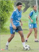  ?? Picture: BALJEET SINGH ?? Asela Cokanasiga (left) while training with the Digicel Fiji Kulas team at Ba Football Academy.