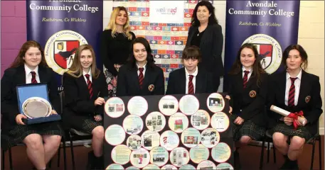  ??  ?? A delegation from Avondale Community College, including Principal Rosaleen O’Neill and teacher Adana Kane, celebrate their award.