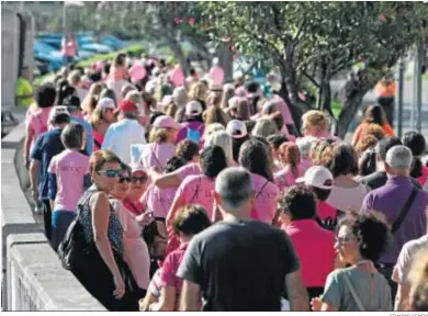  ?? ERASMO FENOY ?? Participan­tes en una manifestac­ión en 2017 con motivo del Día Mundial del Cáncer de Mama.