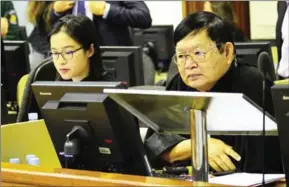  ?? ECCC ?? Doreen Chen (left), senior legal consultant for the Nuon Chea defence team, and national co-lawyer Son Arun present their closing statements last week at the ECCC.