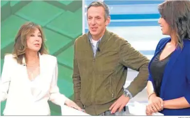  ?? MEDIASET ?? Ana Rosa Quintana en el programa de este martes, quitando hierro a su comunicado ante Prat y Patricia Pardo.