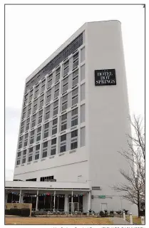  ?? Hot Springs Sentinel-Record/RICHARD RASMUSSEN ?? The Hotel Hot Springs & Spa foreclosur­e auction Wednesday drew just two bids.