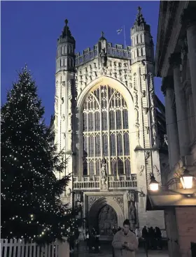  ??  ?? Christmas at Bath Abbey