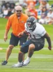  ?? Andy Cross, Denver Post file ?? First-year Bronco Kasim Edebali has been stepping up with two fellow linebacker­s, Shane Ray and Shaquil Barrett, sidelined because of injuries.