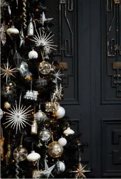  ?? ?? Black Christmas trees