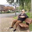  ?? FOTO: MEI ?? Bernhard Kollbach hätte gerne mehr Bänke wie an der Jahnstraße.