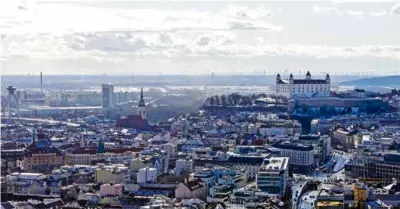  ?? ?? Naše hlavné mesto patrí k najdrahším v strednej Európe.
FOTO: ARCHÍV HN