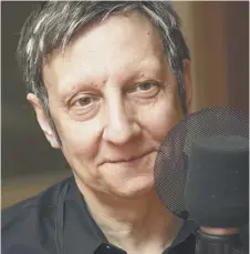  ??  ?? Robert Lepage - Gracieuset­é: Radio-Canada