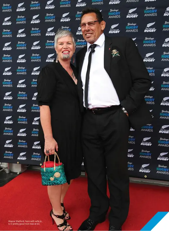  ??  ?? wayne shelford, here with wife Jo, is in pretty good nick now at 63.