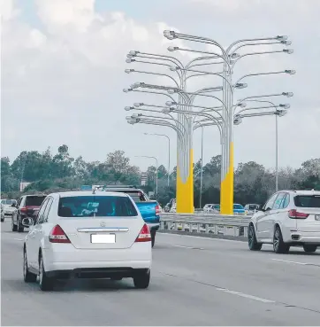  ?? Picture: MIKE BATTERHAM ?? You can’t miss them and you can’t read them, so someone has tried to offload the controvers­ial Gold Coast entry sign at Yatala with a bogus advertisem­ent on Gumtree.