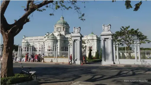  ??  ?? Ananta Samakhom Throne Hall