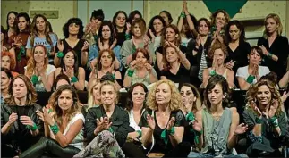  ??  ??                Mercedes Morán, Dolores Fonzi, Lali Espósiti y Jazmín Stuart son algunas de las que forman parte de "Actrices Argentinas", el colectivo que surgió a partir del debate por la ley del aborto.