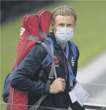  ??  ?? 0 England captain Joe Root arrives for a net session at Emirates Old Trafford ahead of the second Test.