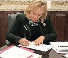  ?? [PHOTO PROVIDED] ?? Gov. Mary Fallin vetoes most of the budget bill lawmakers approved during special session.