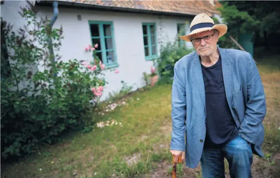  ?? Bild: Andreas Hillergren ?? Filmaren Jan Troell fyller 90 år. ”En omtumlande känsla som jag kan rekommende­ra”, säger han.