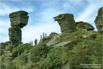  ??  ?? Fanjing Mountain in Guizhou Province