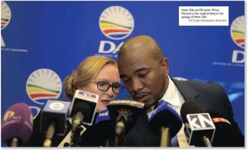  ??  ?? Helen Zille and DA leader Mmusi Maimane at the media briefing on the apology of Helen Zille.