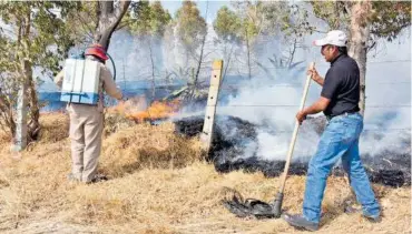  ?? /MIZPAH ZAMORA ?? Un total de 142 combatient­es extinguen incendios forestales en el estado