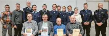  ?? Foto: Nadine Eger ?? Ehrungen und Neuwahlen bei der Feuerwehr Nordheim.