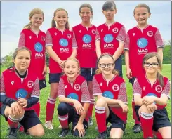  ?? ?? Staplehurs­t Monarchs girls under-9s