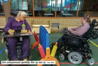  ?? Foto HBVL ?? Een ontspannen­d spelletje Vier op een rij.