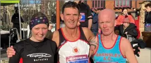  ?? ?? Leicester 10k: Marie Hemingway, Andrew Pearson and Chris McNicholas.