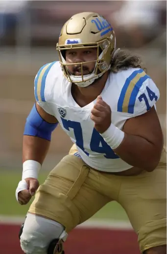  ?? ?? LINING UP: UCLA’s Sean Rhyan would bring versatilit­y to the Patriots’ offensive line.