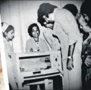  ??  ?? Amitabh with a newborn Abhishek Bachchan