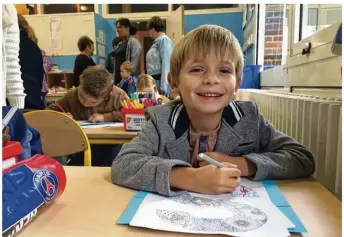  ??  ?? Les élèves des écoles publiques auront classe lundi, mardi, jeudi et vendredi.