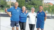  ??  ?? Bernard Perez, Mireille Didier, Odile Belmonte et Gilles Noyer au Championna­t Régional Simple